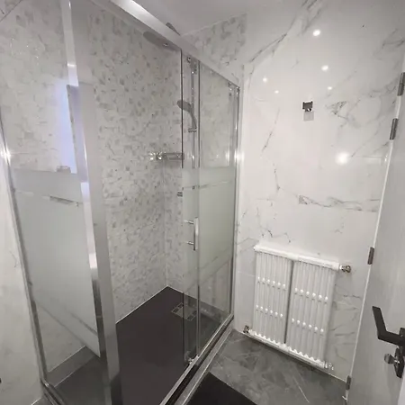 Cosy Champs-elysees - Hala Apartment Paris