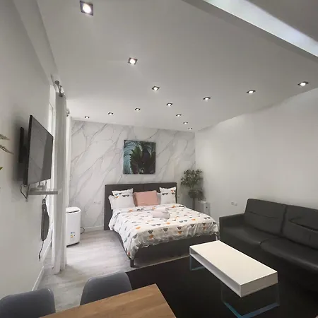 Apartamento Chic For 4 On Champs Elysees Avenue *