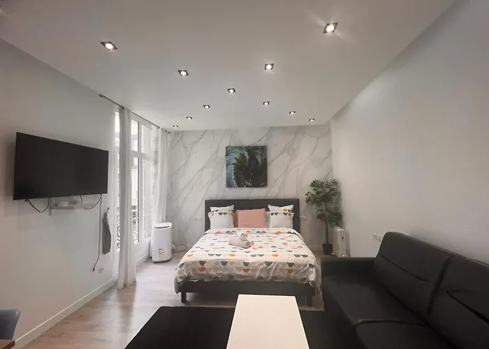 Apartamento Chic For 4 On Champs Elysees Avenue